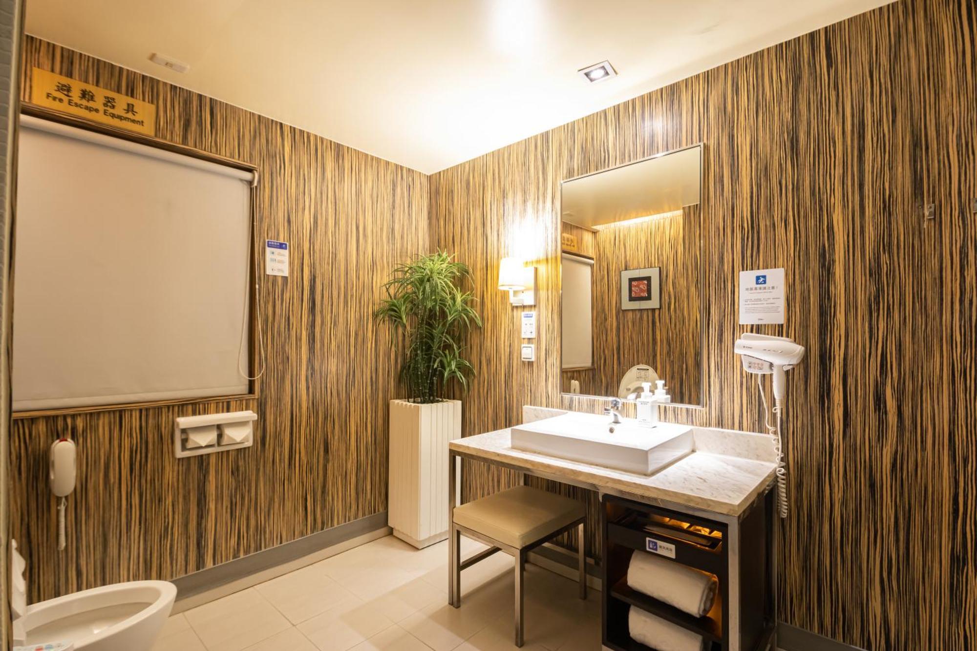 168 Motel-Hsinchu Εξωτερικό φωτογραφία